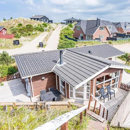 6 Person In Henne Henne Strand